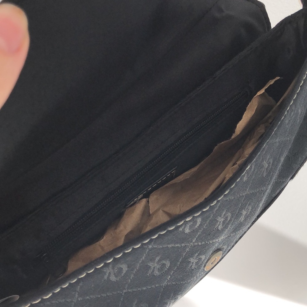 XOXO Mini Bag - Picture 4 of 4